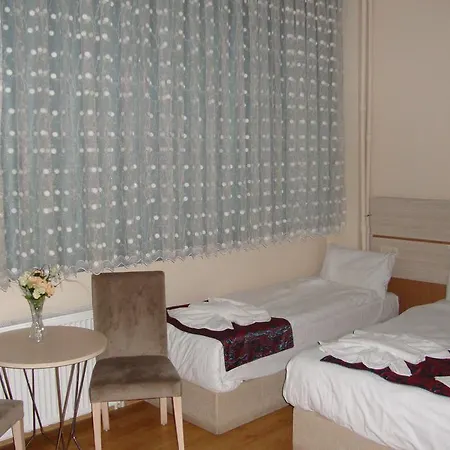 فندق Royal Besiktas 3*
