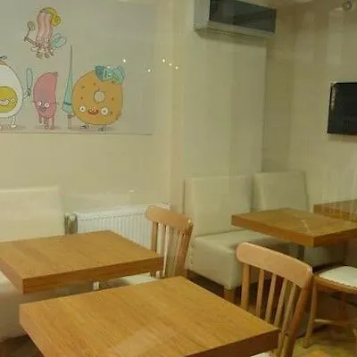 贝西克塔斯皇家套房酒店 2*