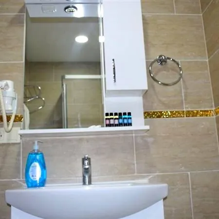 Royal Besiktas Hotel 3*