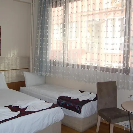 Royal Besiktas 2* İstanbul